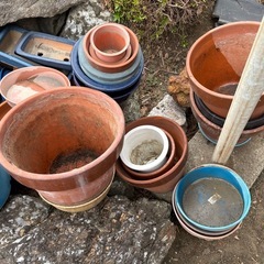 G1111 陶器製植木鉢　の画像