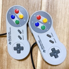 任天堂　スーパーファミコン　スーファミ　本体　カセット５本　コントローラー２本の画像