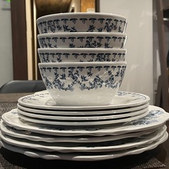 BAUM ESSEX FRENCH BLUE メラミンディナーウェア 12枚セット 39274食器セット コストコお皿
の画像