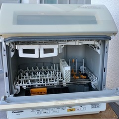 Panasonicパナソニック食洗機NP-TR9-Wの画像