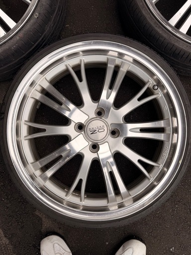 18インチタイヤホイール