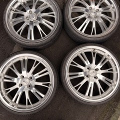 18インチタイヤホイールの画像