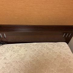 ダブルベットマットレス　フレーム
セットの画像