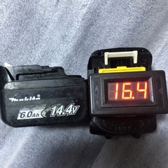 ②マキタ14v純正バッテリーBL1460B中古品　　残量表示有り、２個の画像