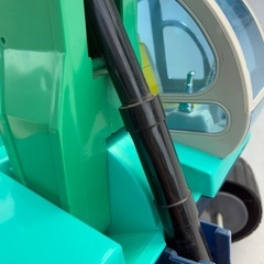 乗れるシャベルカーの画像