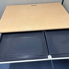 デスク・机の画像