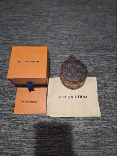 ルイヴィトン　イヤフォンケース　モノグラム