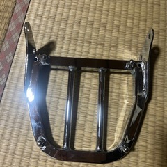 イントルーダークラシック400 リアキャリアの画像