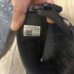 adidasスポーツサンダルの画像