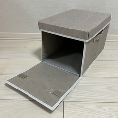 ニトリ　吊り収納にも入れて使えるボックス(蓋付き)の画像