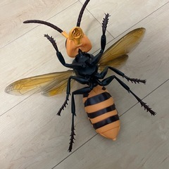 蜂　フィギア　おもちゃ　の画像