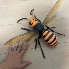 蜂　フィギア　おもちゃ　の画像