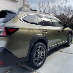 スタッドレスタイヤ(225/60R18 )　の画像