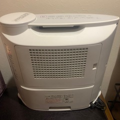 加湿機能付き　ファンヒーター　シャープ製　小型の画像
