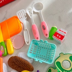 おままごとセット 食材と調理器具の画像
