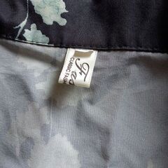 Fashion 黒×ミントグリーン 花柄 アロハ 半袖 サイズ不明の画像