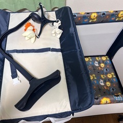 ベビーベッド　折りたたみの画像