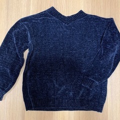 Vネックニット　Mサイズの画像