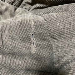 ダイニングテーブルと椅子二脚、おまけつきおまけ付きの画像