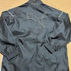 PUMA ジャージ　上のみ　
140cmの画像