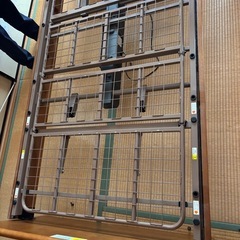 昇降機能付き介護用ベッドの画像