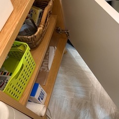 テレビボードのサイドボードの画像