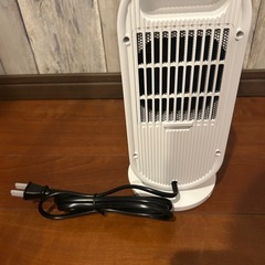 セラミックヒーター  電気ヒーター 2秒速暖 足元 ファンヒーター 省エネ 速暖 温度調節 LCDディスプレの画像