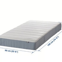 IKEAのシングルベッドとマットレスの画像