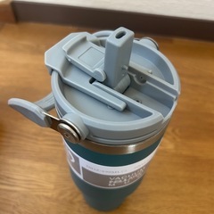 ステンレスタンブラー　890ml　緑　グリーン　大容量　ストロー付きの画像