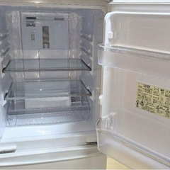 SHARP冷蔵庫の画像