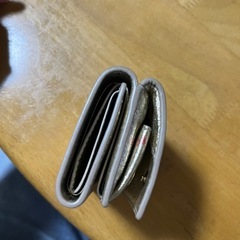 YSLミニ財布の画像