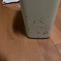 ゴミ箱の画像