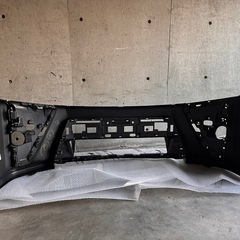 ヴォクシー 後期Frバンパー 新品未使用ZRR85 ZWR80 ZRR80の画像