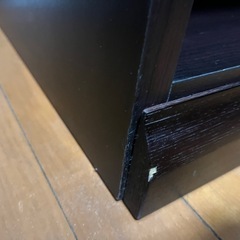 【SAKODA】木製ナイトテーブル(コンセント付き)の画像