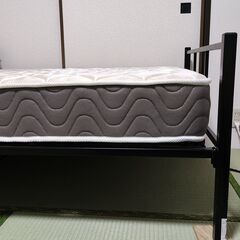 ベッドマットレス　と　ベッドフレーム　　片方のみでもOKの画像