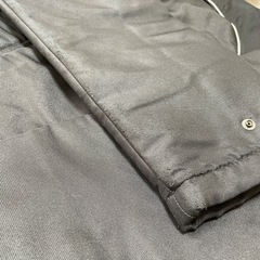 ニューバランス　ベンチコートの画像