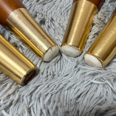 椅子の足の画像