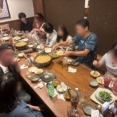 (関西地区街コン最安値‼️600円‼️)【11月24日(祝)17時30分〜難波駅】祝日も超爆安飲み会でお友達・ご縁作り🍖【超絶品‼️‼️鉄鍋餃子、牛すじ旨辛鍋など8品＋お酒飲み放題＋今回限定‼️超絶品‼️粗品つきで🎁】女性限定‼️‼️超爆安600円‼️‼️(初参加男性先着2名まで1,000円) - 大阪市