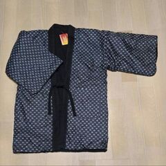 未使用　リバーシブル 綿入り半纏 はんてん 黒の画像