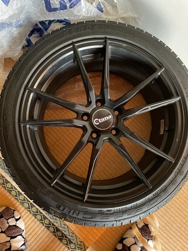 決まりました　
225/45/R18 KENDA スタッドレスホイール付き4本