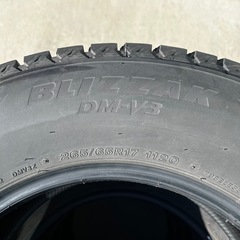 ブリヂストンBLIZZAK DM-V3 265/65R17 2021年製造の画像