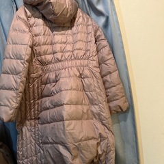 フード付き薄いピンクキルティングロングコート　ダウン80% ジモティ限定価格‼️の画像