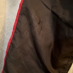 フルジップジャケット 130cm 黒 赤ストライプ　ジモティ限定価格！の画像