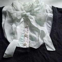 GLACIER 重ね着風カットソー 黒×白 リボンブラウス 長袖 サイズMの画像