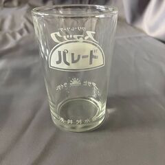 レトロなコップ　スマック　パレードの画像