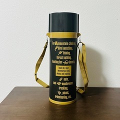 【新品】　kansaiの水筒とお弁当箱のセットの画像