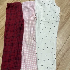 UNIQLO✨女の子長ズボンセット✨人気デザイン✨の画像