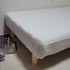 無料 ニトリ 脚付きシングルベッドマットレス（コイルタイプ）2台ありの画像