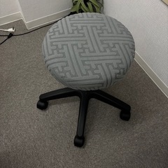 ※11月15日まで　　イスの画像