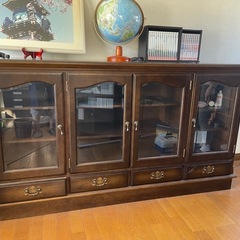 【11/19】ガラス扉付きキャビネットの画像